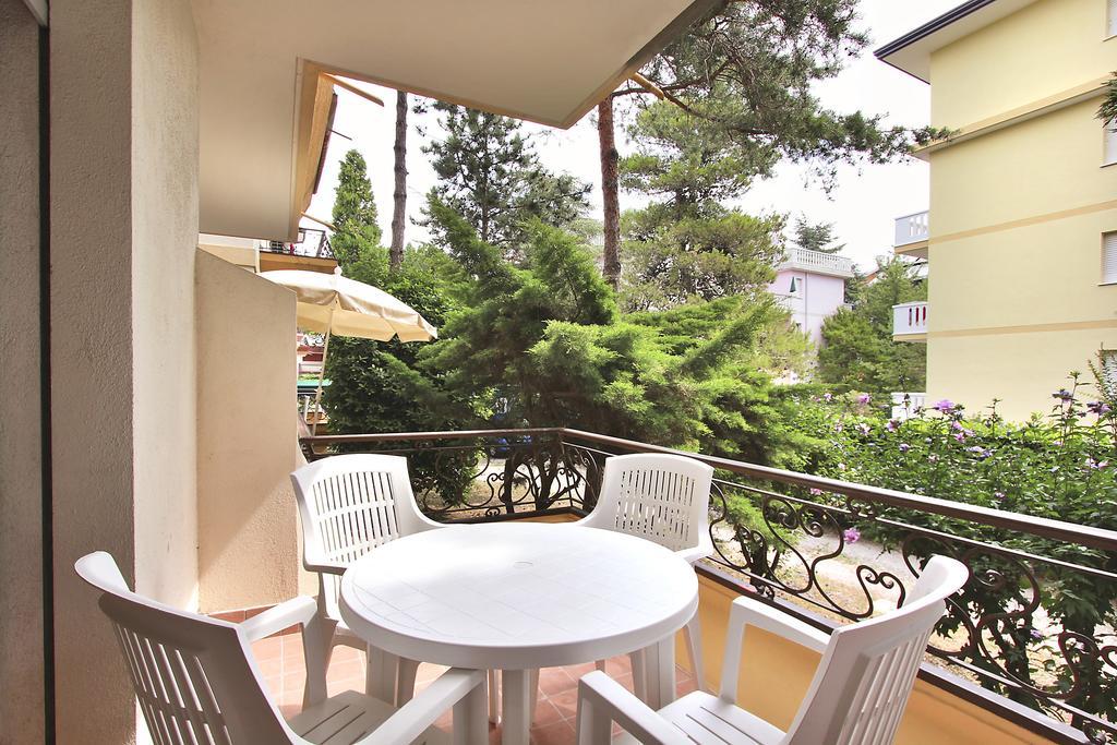 Residenza Ibsen Apartment Lignano Sabbiadoro Room photo